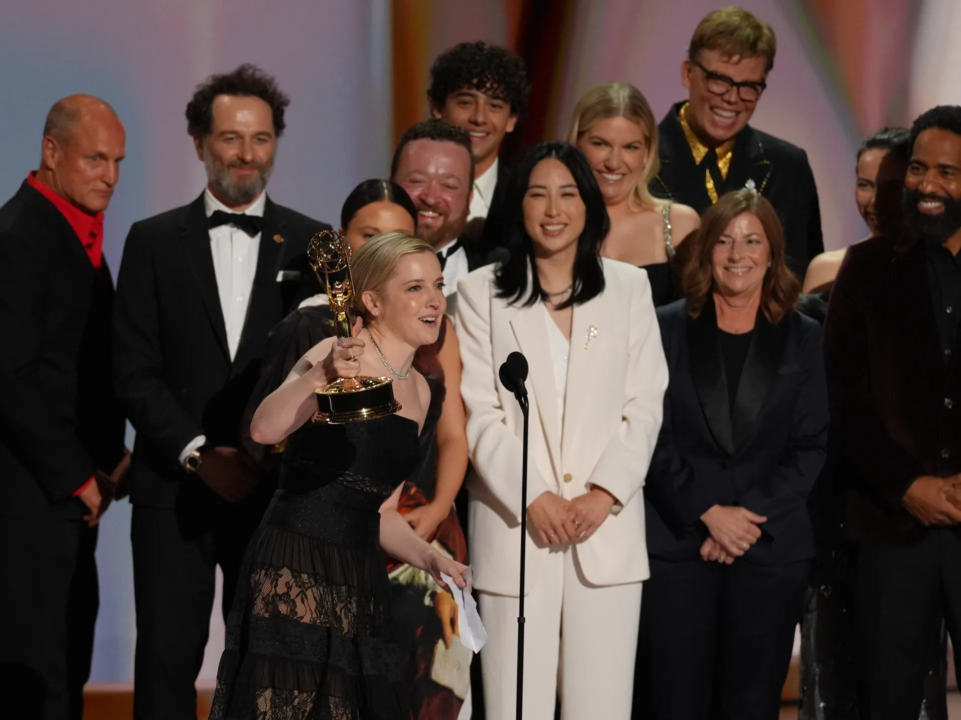 2026 Emmy Ödülleri: 'Widow’s Bay' ve 'The Pitt' dizileri geceye damga vurdu