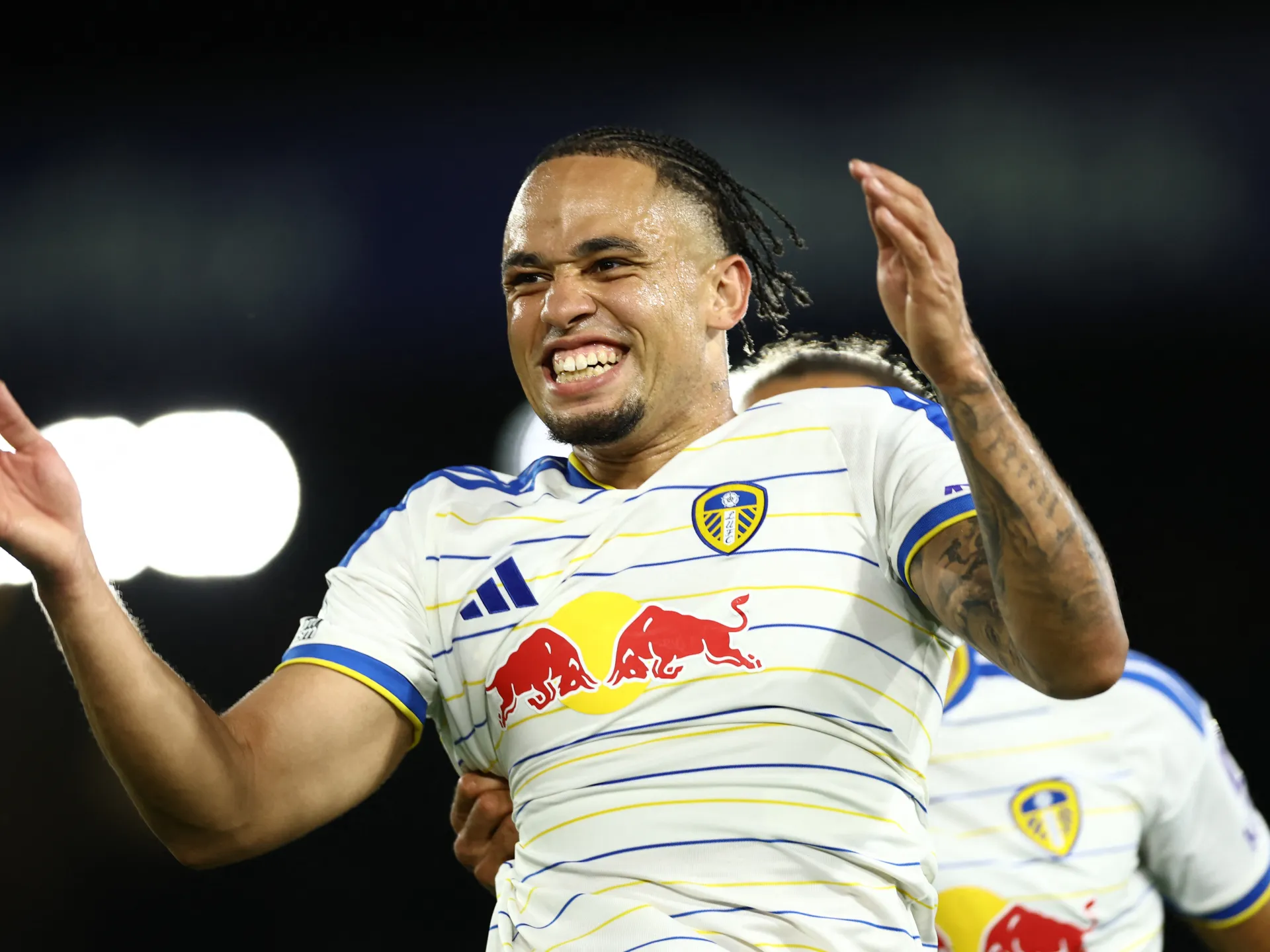 Leeds United, Newcastle'ı 4-1 yenerek Premier Lig'de üçüncü sıraya yükseldi