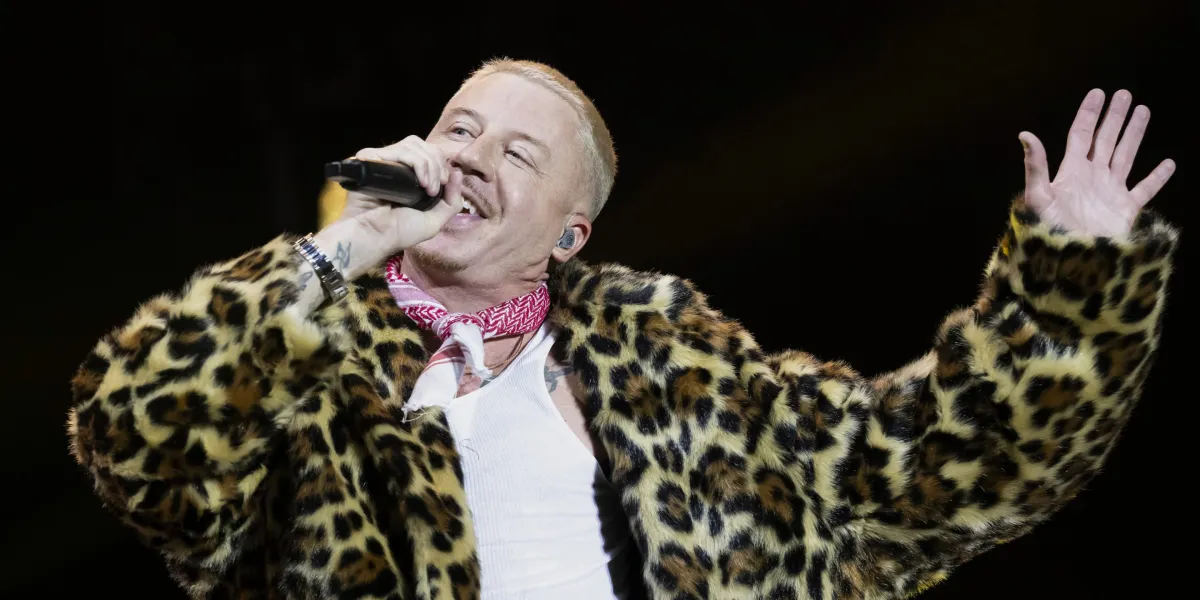 Ed Sheeran tarafından kadrodan çıkarılmadan önce Macklemore uzun süredir Filistinlileri destekliyordu