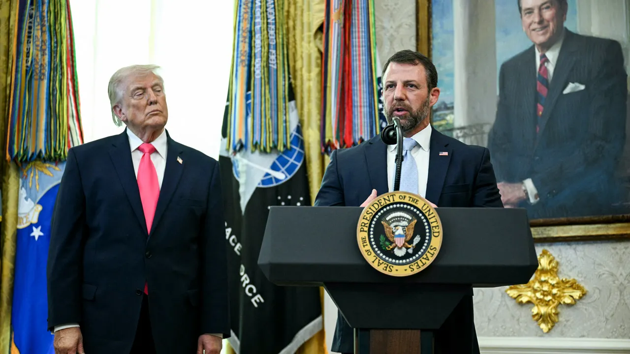 20 eyalet, göçmenlerin vize ve yeşil kart almasını zorlaştıracak Trump yönetimi kuralını engellemek için dava açtı