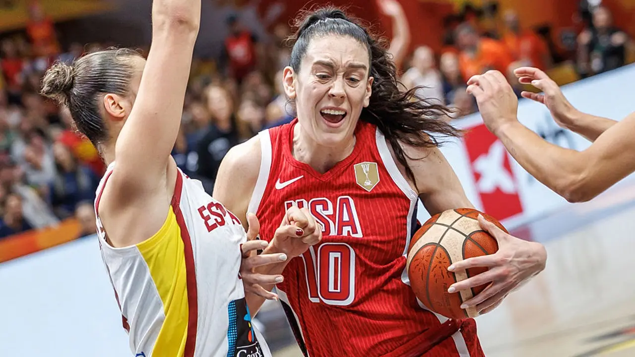 ABD Kadın Basketbol Milli Takımı, İspanya'yı son çeyrekteki çıkışıyla geçerek FIBA Dünya Kupası'nda finale yükseldi