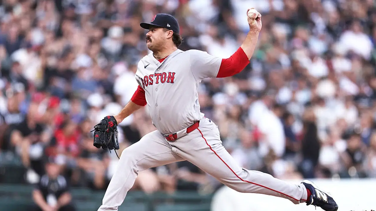 Boston Red Sox'un bıyıklı çaylağı Payton Tolle, Kansas City Royals karşısında hatasız bir inning ile maça başladı