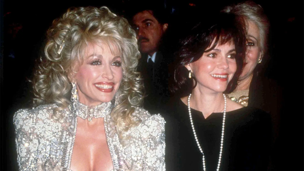 Sally Field ve Dolly Parton
