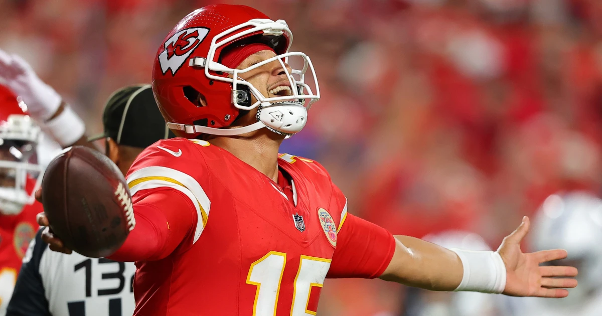 Patrick Mahomes ve Kenneth Walker parladı, Chiefs uzatmalarda Colts'u 33-30 yendi