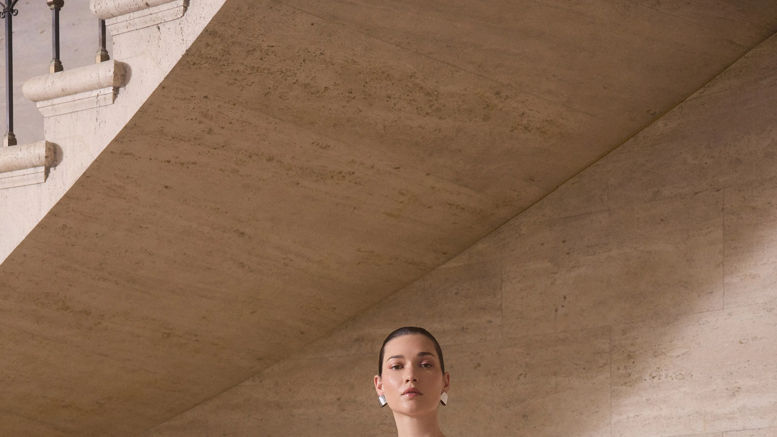 BCBGMaxAzria İlkbahar 2027 Hazır Giyim Koleksiyonu | Vogue